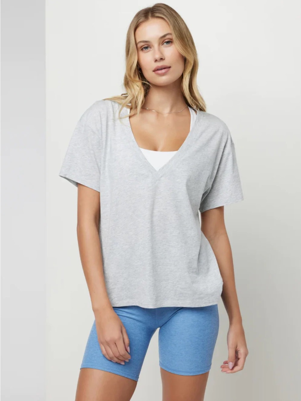 Vuori Sutton V-Neck